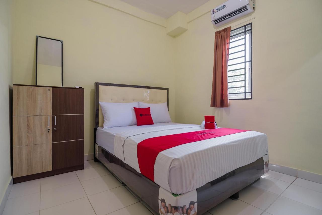 Reddoorz Near Politeknik Negeri Wisma tamu 2*