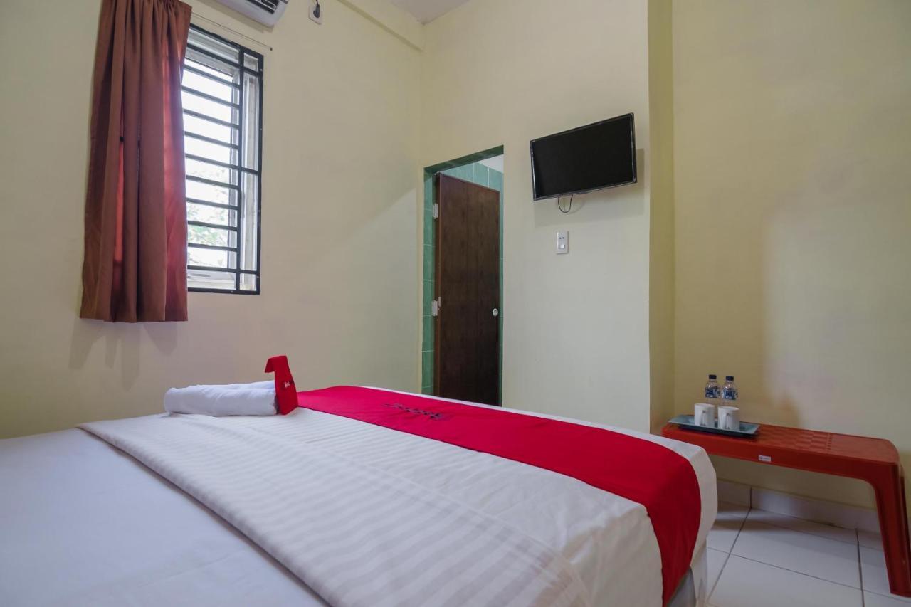 Reddoorz Near Politeknik Negeri Wisma tamu